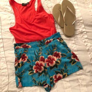 LIKE NEW High-Waist Shorts Blue Floral